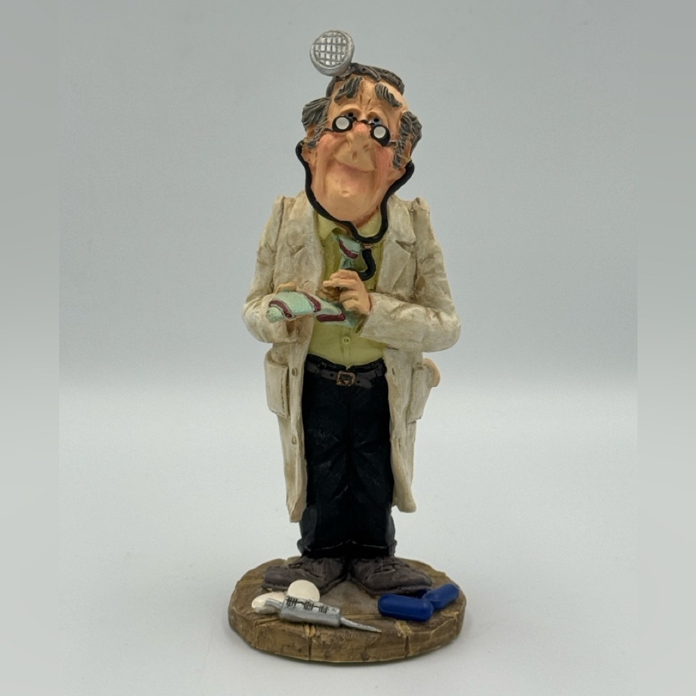 Vintage “Doctors In…” figurine by Doug Harris for Russ Berrie & Co. #13184
